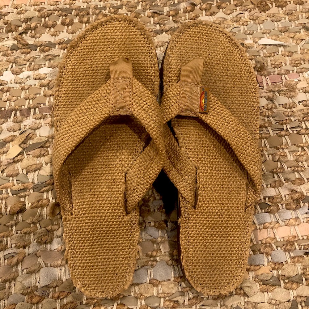 Women’s Burlap Rainbows- size small
